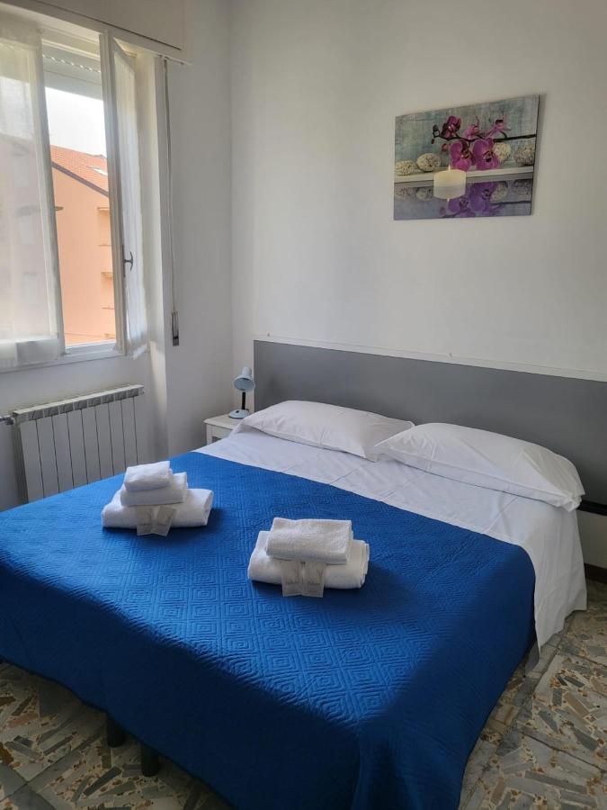 Villa Rosa Лоано Екстериор снимка