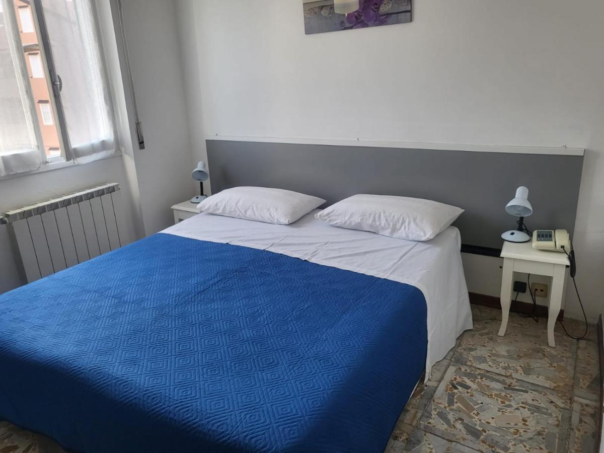 Villa Rosa Лоано Екстериор снимка